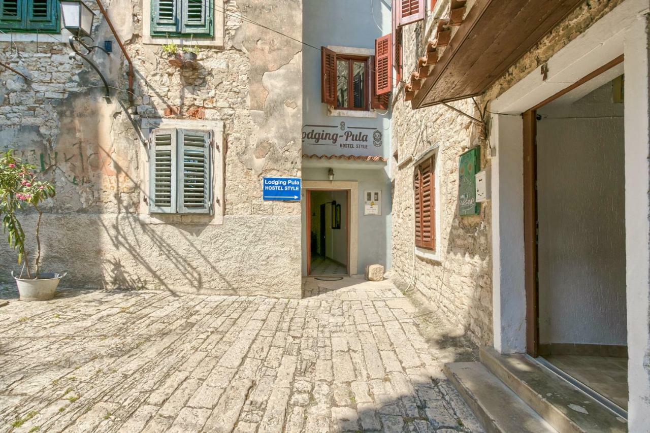 PUY Old Town Apartments In City Center מראה חיצוני תמונה