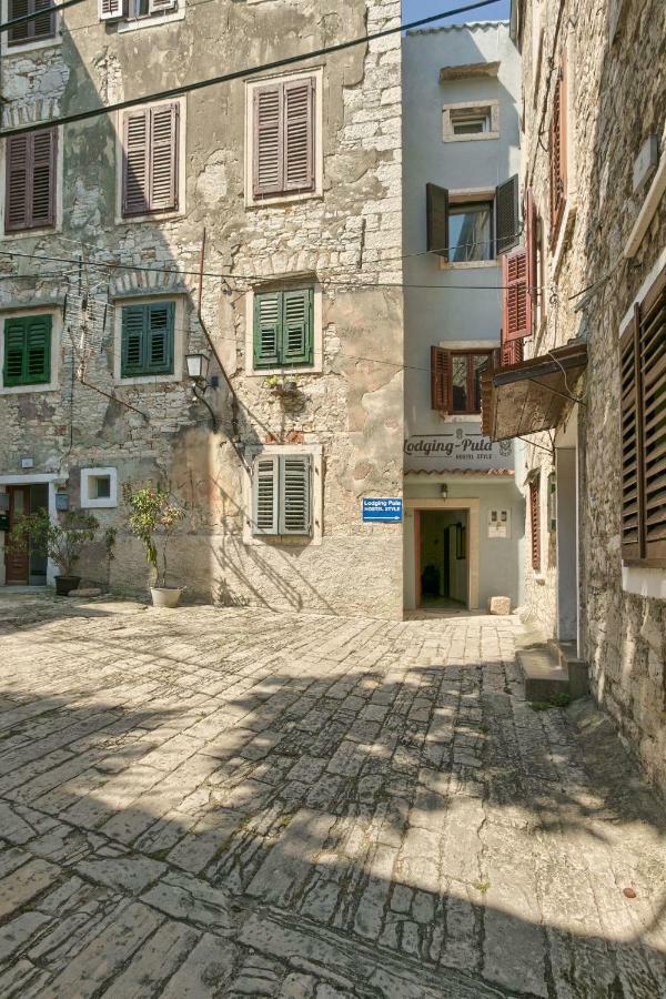 PUY Old Town Apartments In City Center מראה חיצוני תמונה